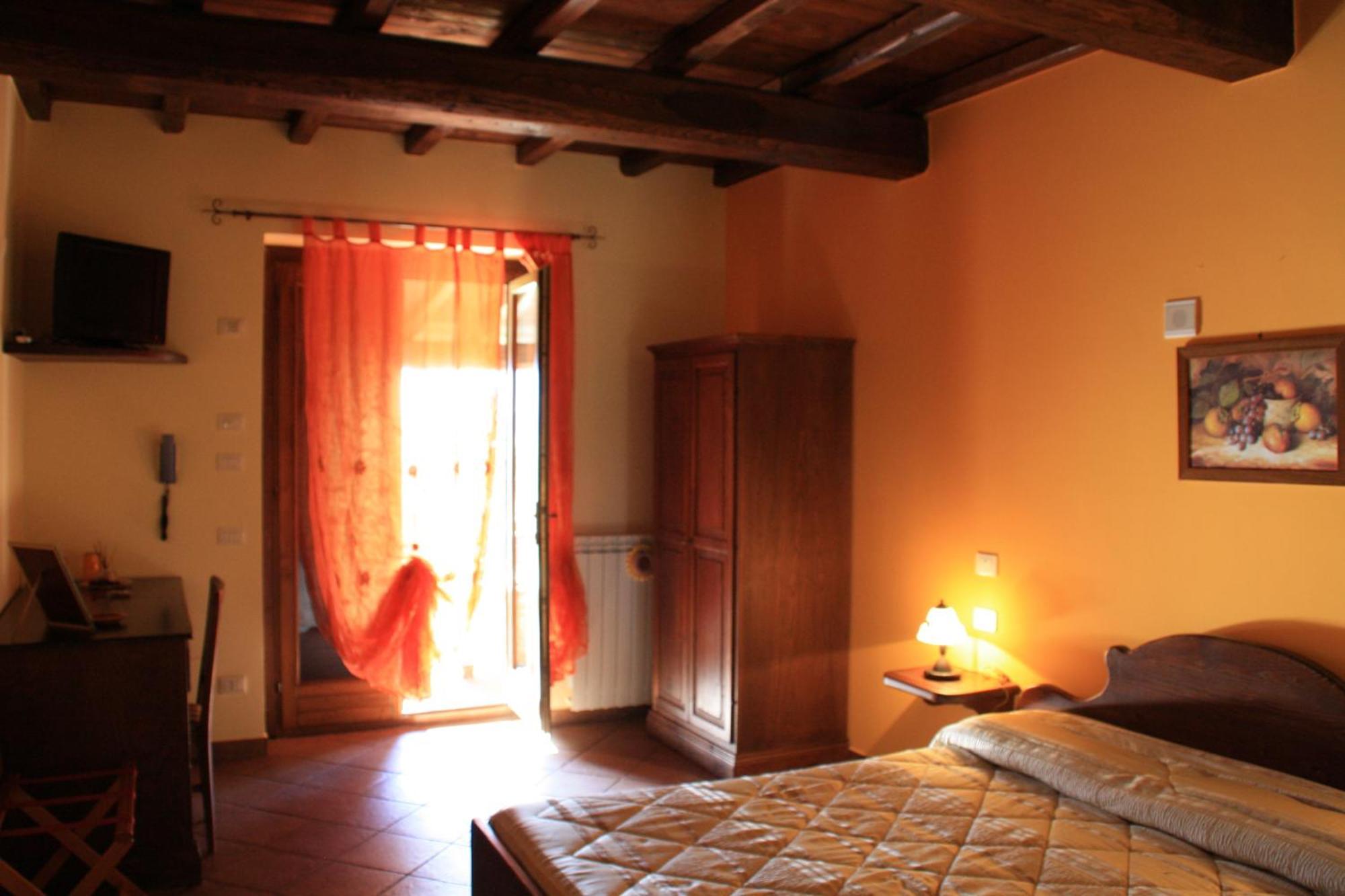Villa Casale Poggio Nebbia à Tarquinia Chambre photo